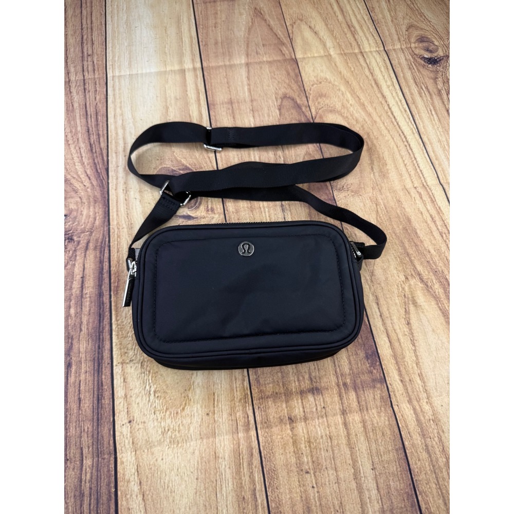 Lululemon Everywhere Crossbody Bag Black Two Zip Shoulder Bag Adjustable Strap